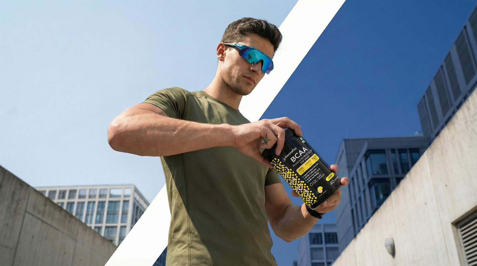 BCAA 2.5 Gms (3:1:1 formula) with Citrulline & Electrolyte Blend for Muscle Recovery & Endurance - Pre/Post Workout & Intra Workout - 100 gms (BCAA Blackcurrant)